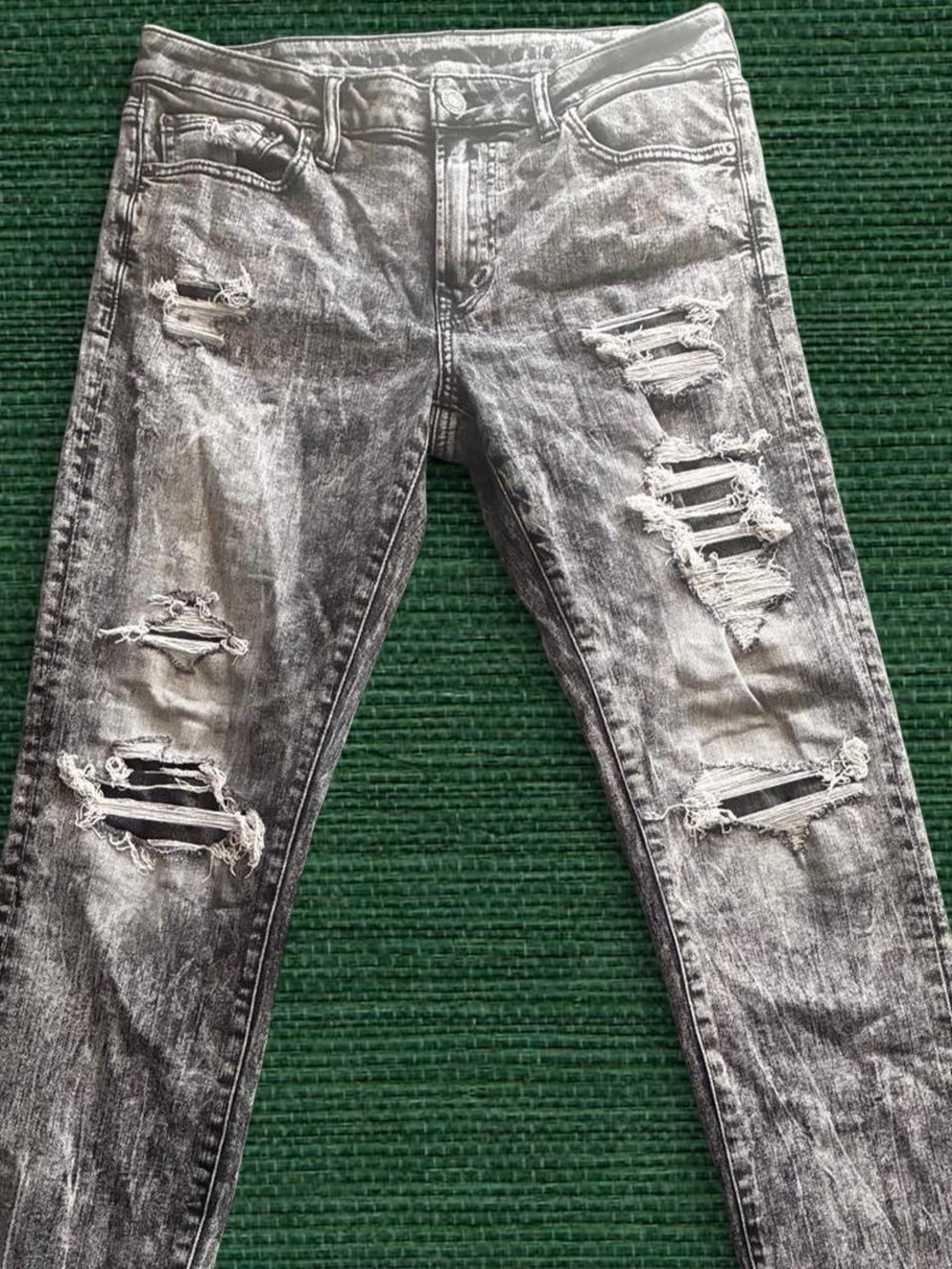 American Eagle Outfitters Men's Distressed Gray Slim Jeans